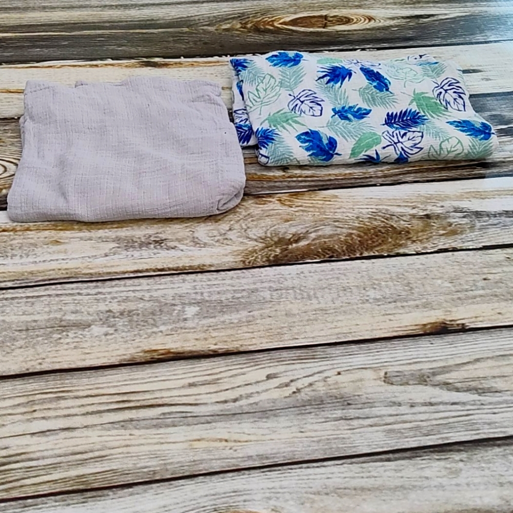 Baby swaddles